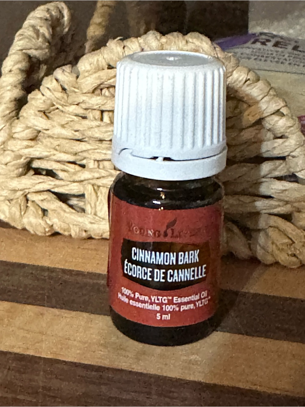 Young living Cinnamon Bark Essential Oil - new sealed - 5 ml
